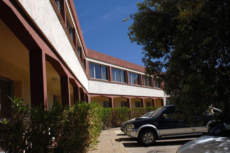 Hotel Le Lagon Rochefort-du-Gard Exterior foto