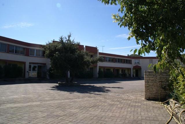 Hotel Le Lagon Rochefort-du-Gard Exterior foto